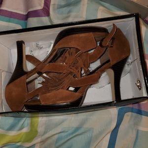 Coffee heels